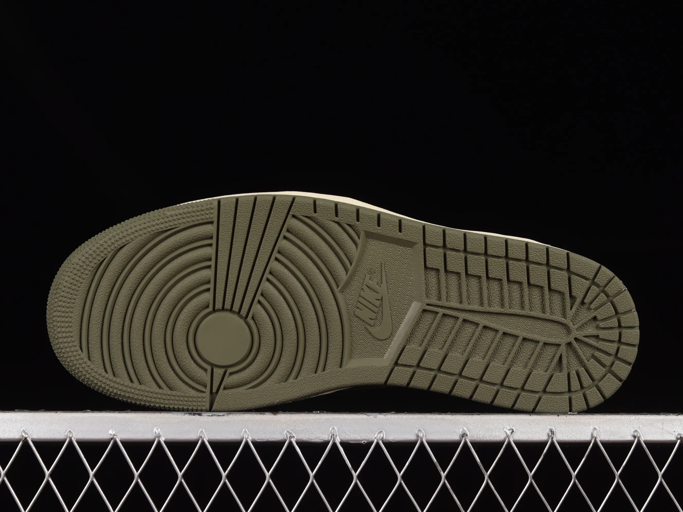 All Categories Air Jordan Jordan Series Basketball Shoes Air Jordan 1 Low LW Version Travis Scott x Air Jordan 1 Low OG AJ1 Joe 1 Joint Overhead DZ4137-106